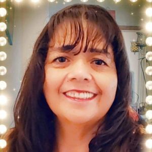 Meet your Posher, Gloria